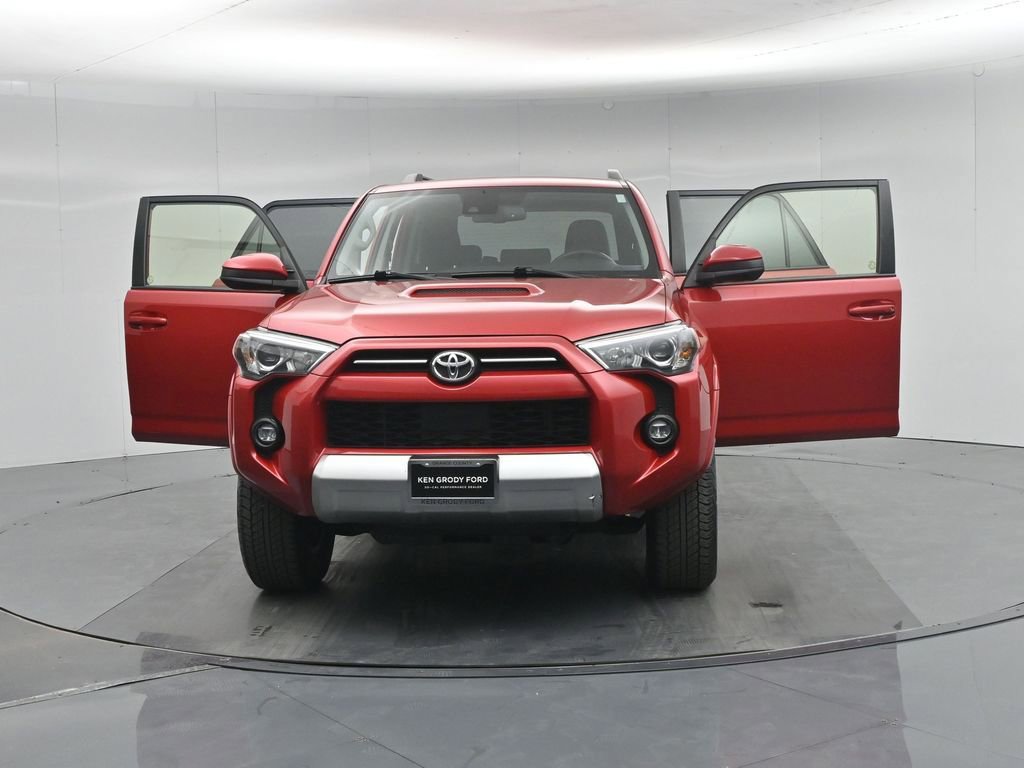 Used 2024 Toyota 4Runner TRD Off-Road image 32