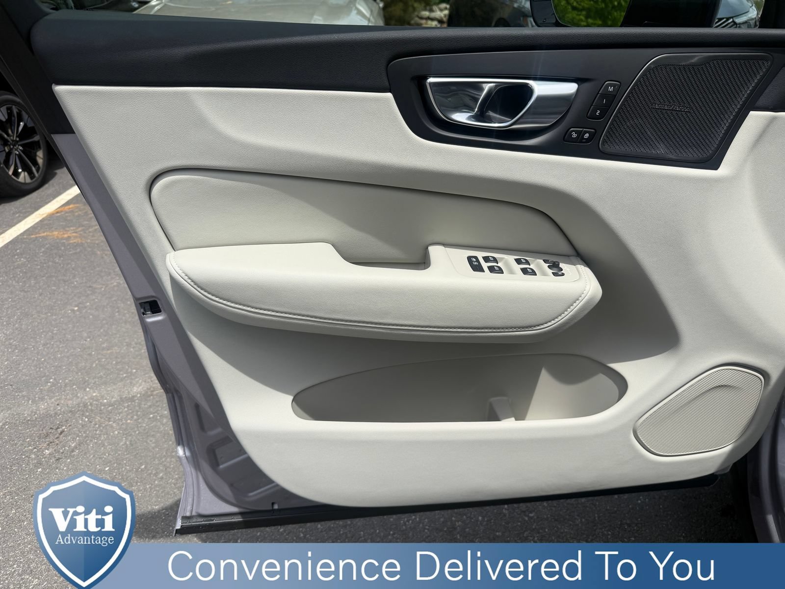 New 2026 Volvo XC60 T8 Ultra w/ Protection Package Premier AWD/4WD image 11