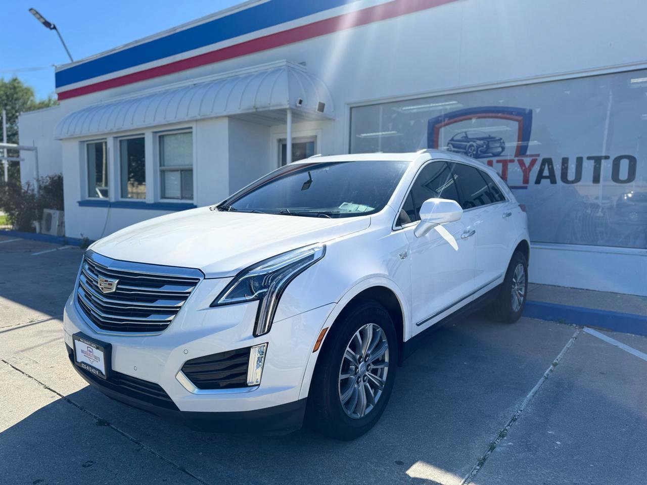 Used 2018 Cadillac XT5 Luxury w/ Driver Awareness Package image 14