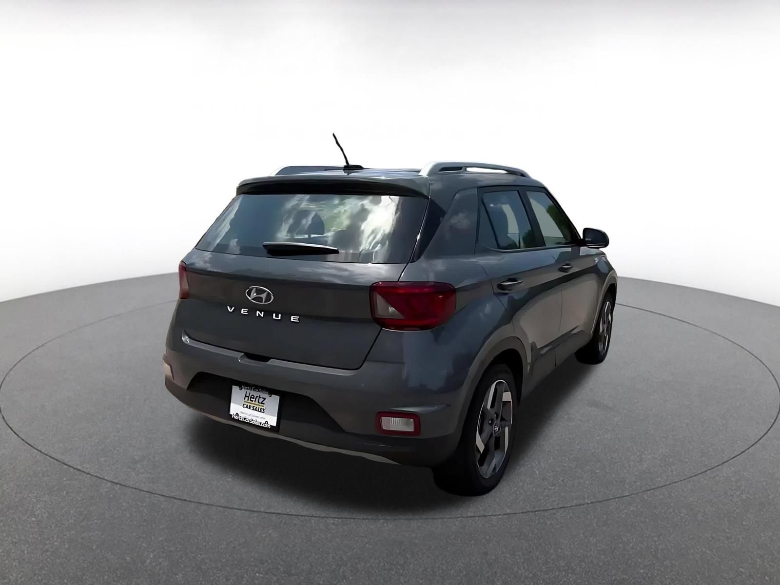 Used 2026 Hyundai Venue SEL FWD image 14