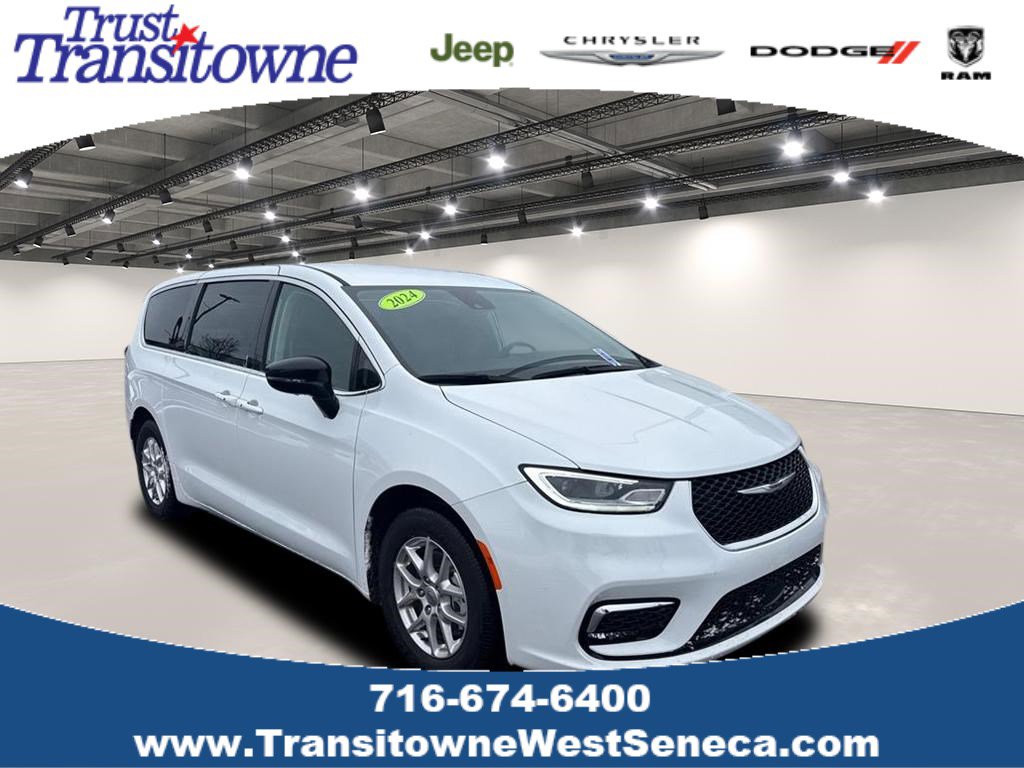 Used 2024 Chrysler Pacifica Touring-L