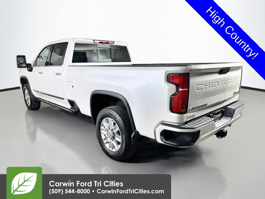 Used 2024 Chevrolet Silverado 3500 High Country w/ High Country Premium Package AWD/4WD image 10