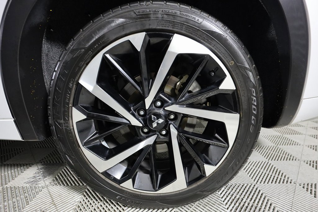 Used 2022 Mitsubishi Outlander SEL image 45