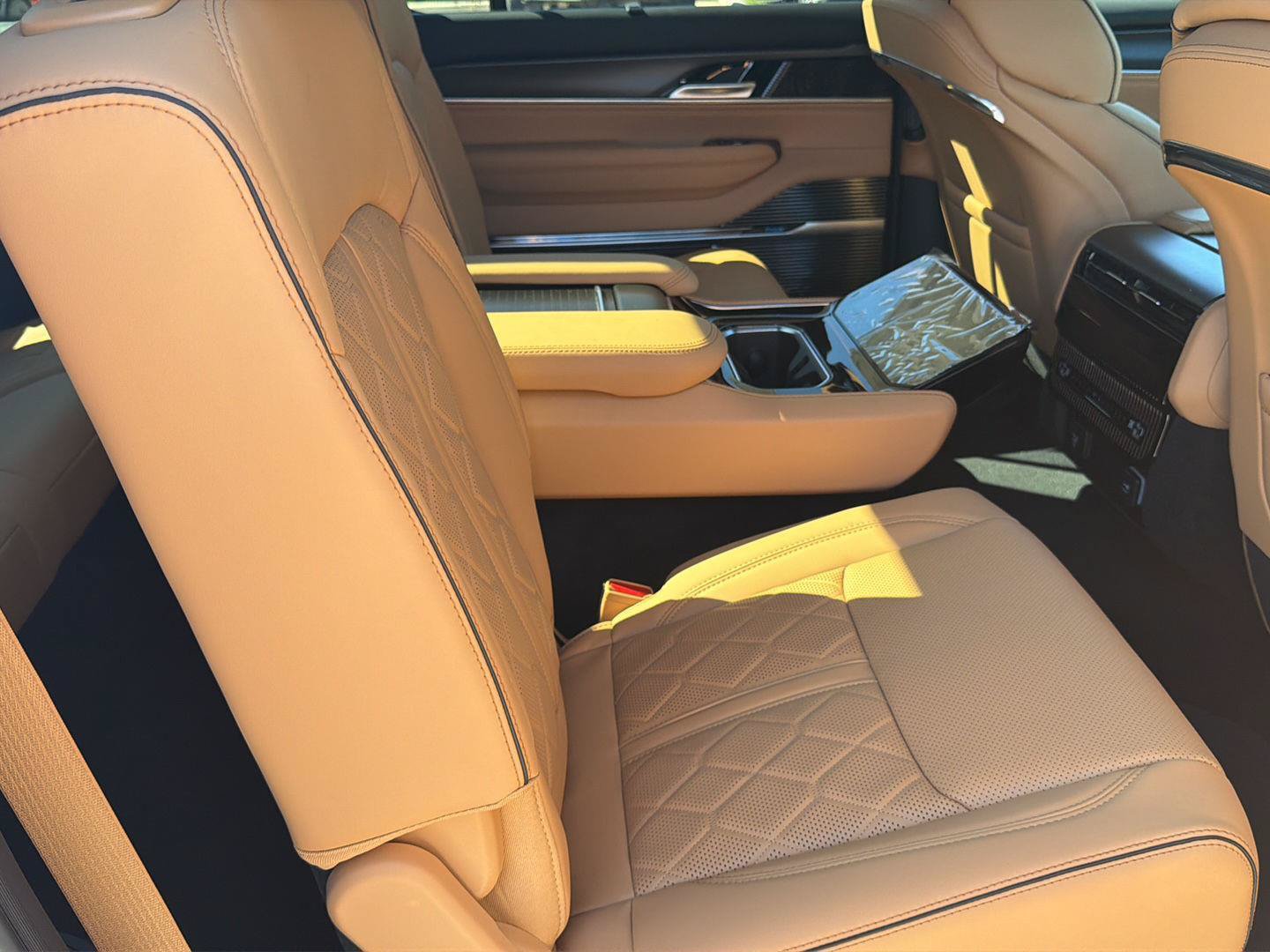 New 2026 Jeep Grand Wagoneer L Summit AWD/4WD image 42