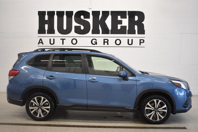Used 2022 Subaru Forester Limited AWD/4WD image 2