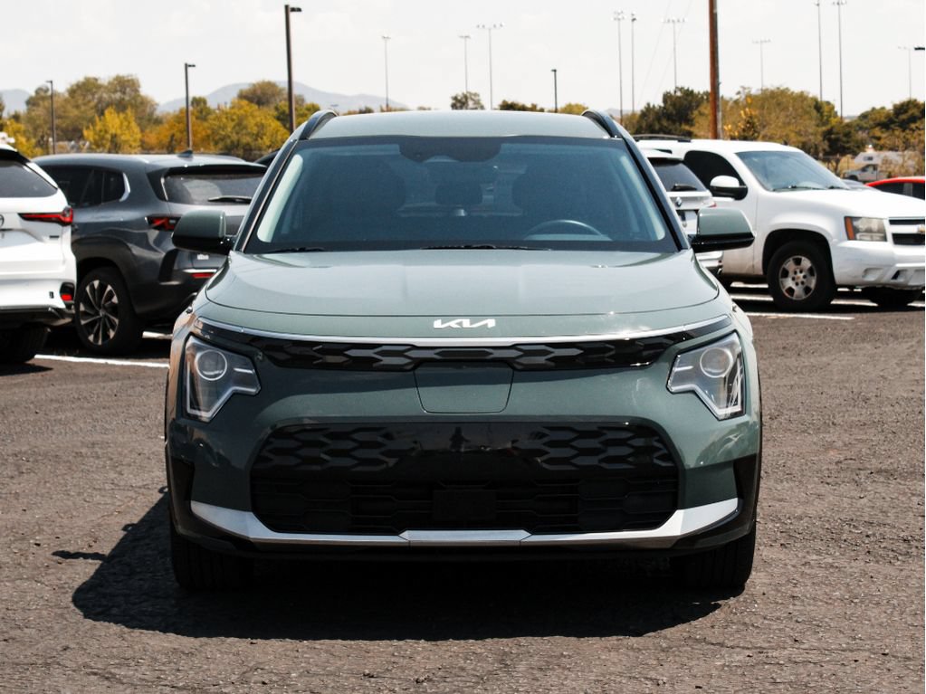 Used 2023 Kia Niro Wind w/ Wind Preserve Package FWD image 2