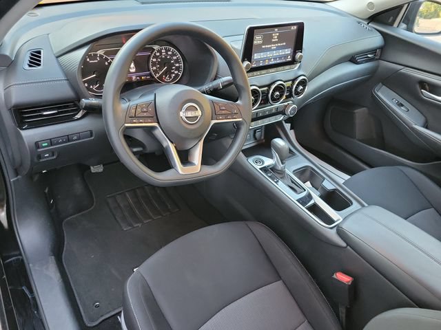Used 2025 Nissan Sentra SV FWD image 8