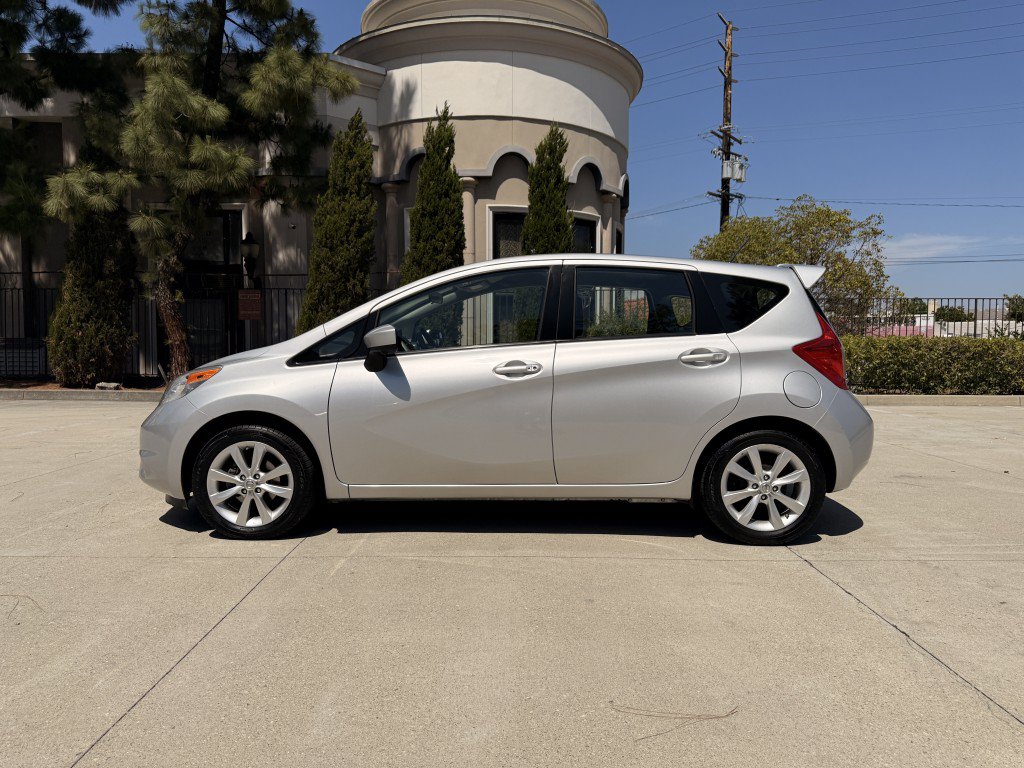Used 2015 Nissan Versa Note FWD image 5