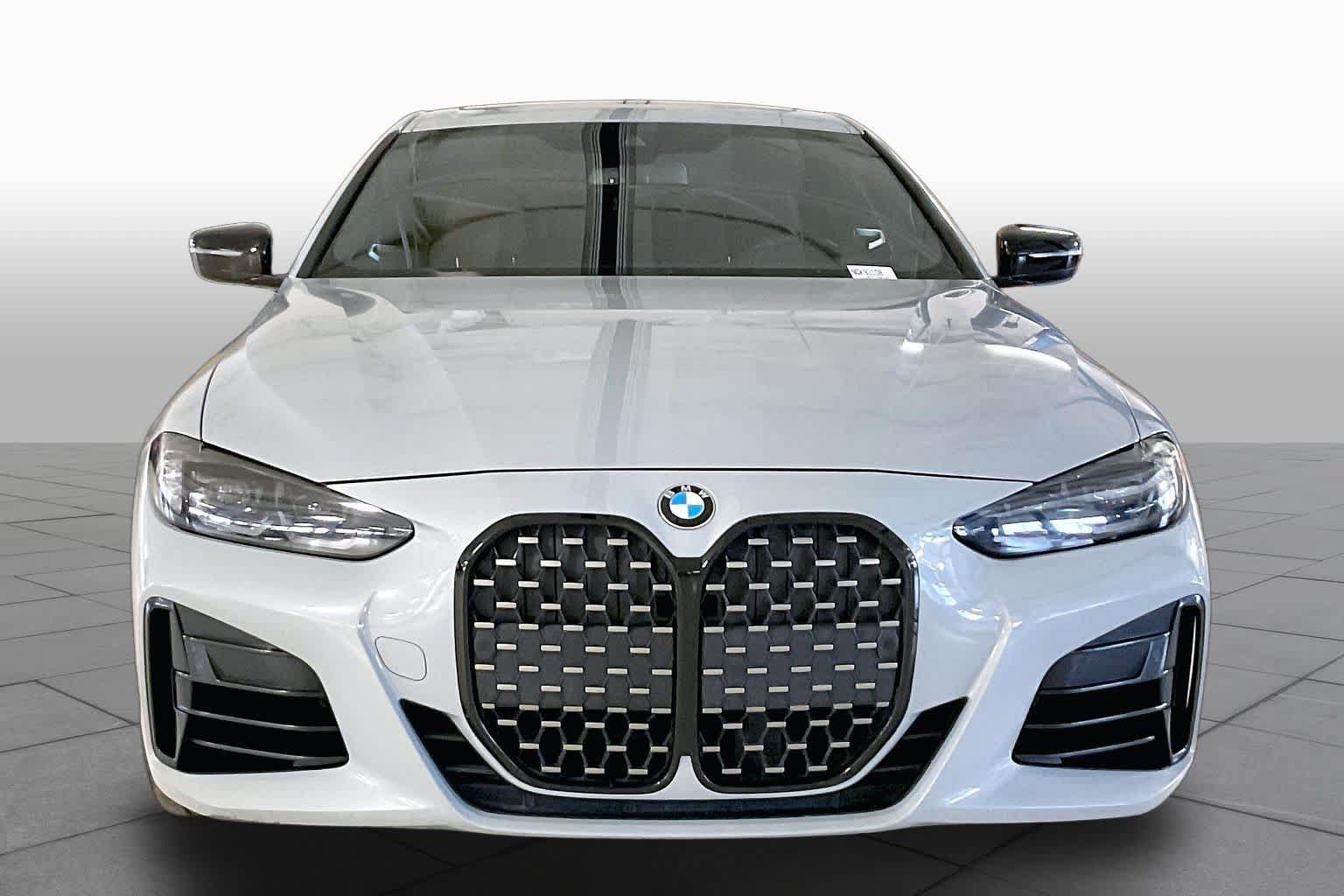 Used 2022 BMW M440i Coupe w/ Premium Package RWD image 3