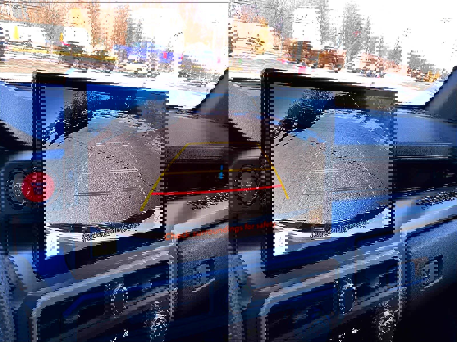 Used 2025 Toyota Tacoma TRD Off-Road image 19