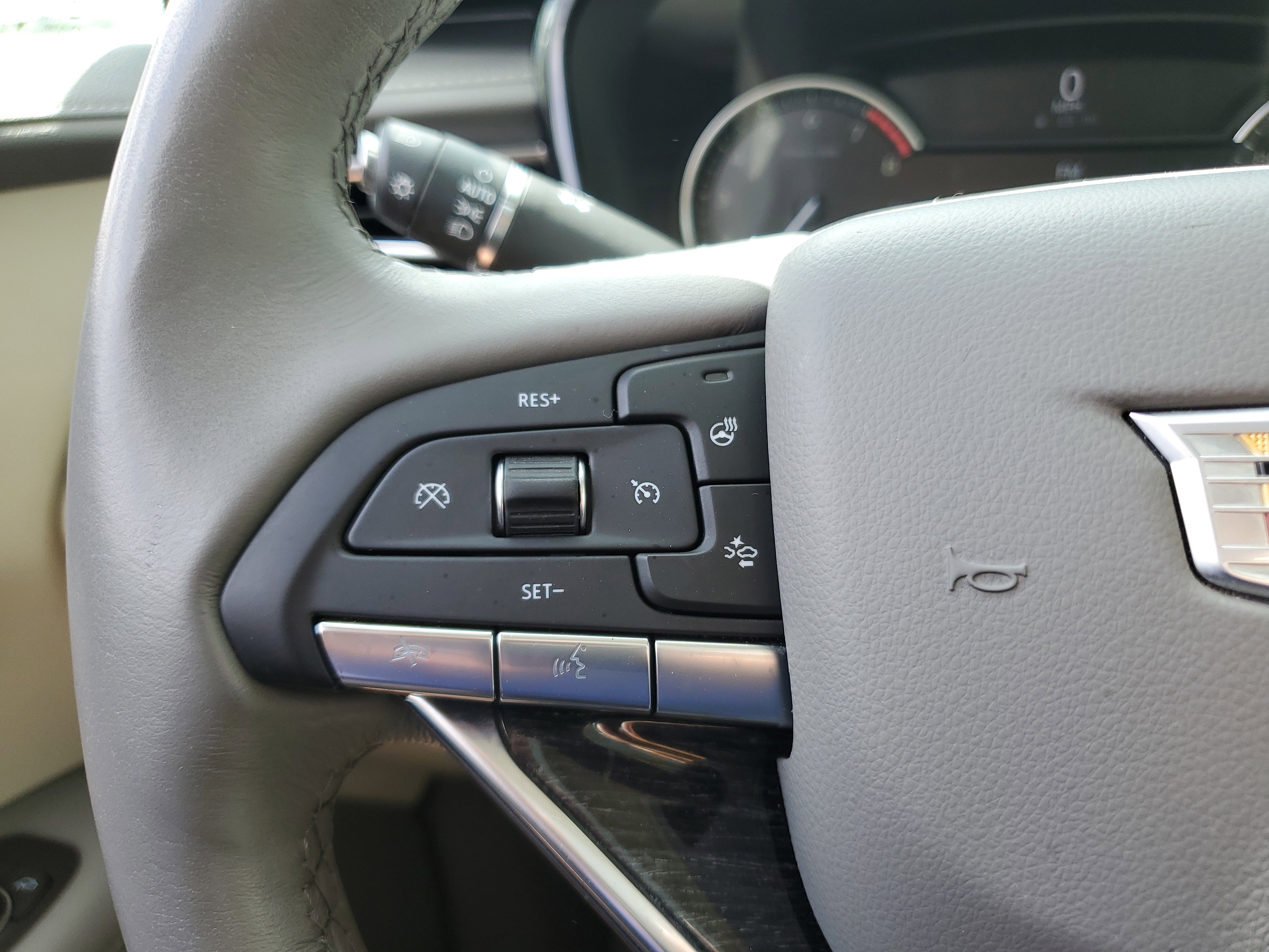 Used 2021 Cadillac XT6 Premium Luxury w/ LPO, Floor Liner Package image 20