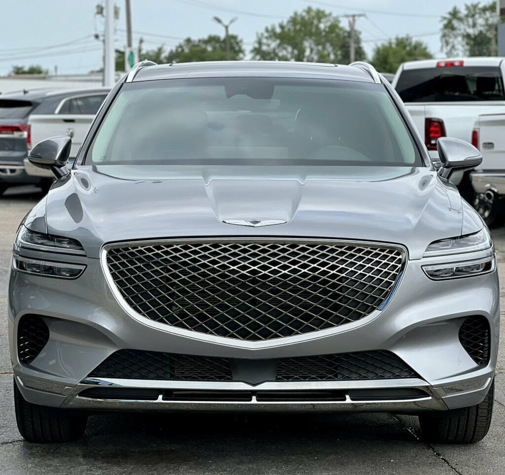 Used 2025 Genesis GV70 2.5T w/ Select Package AWD/4WD image 7