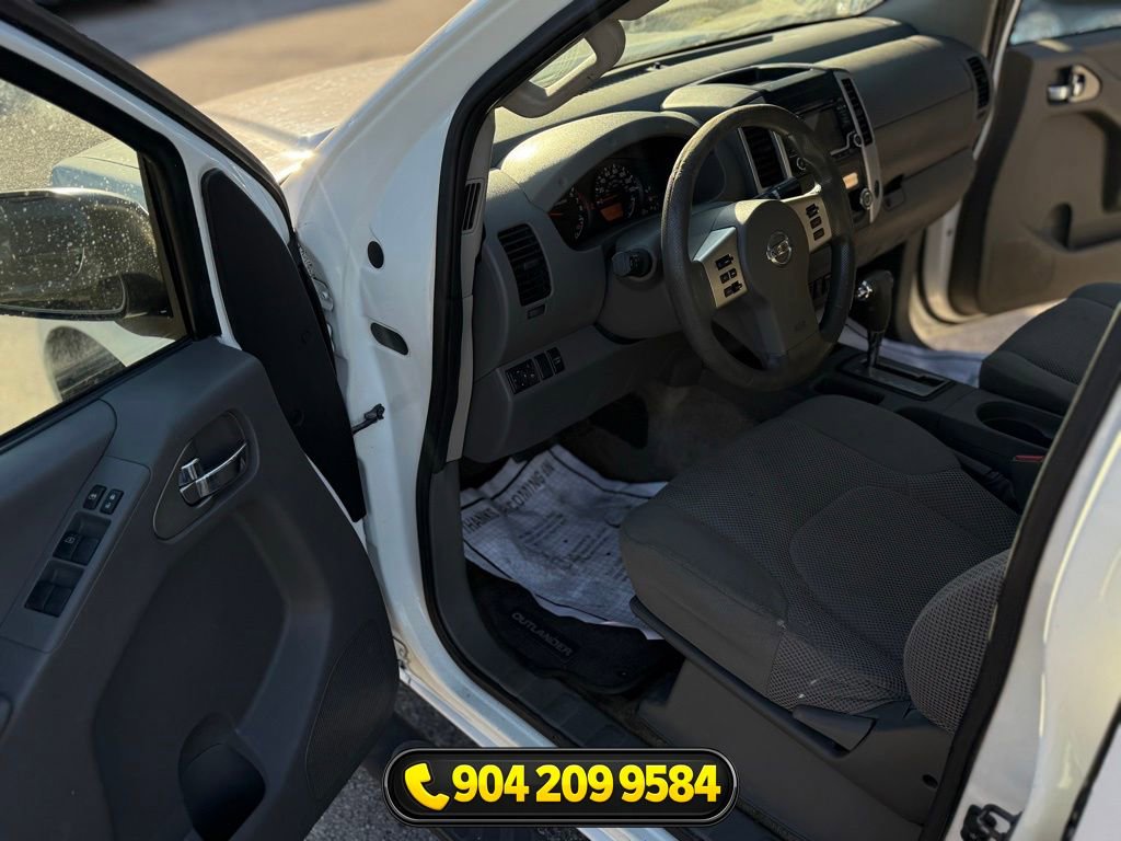 Used 2015 Nissan Frontier SV w/ SV Value Truck Package RWD image 22