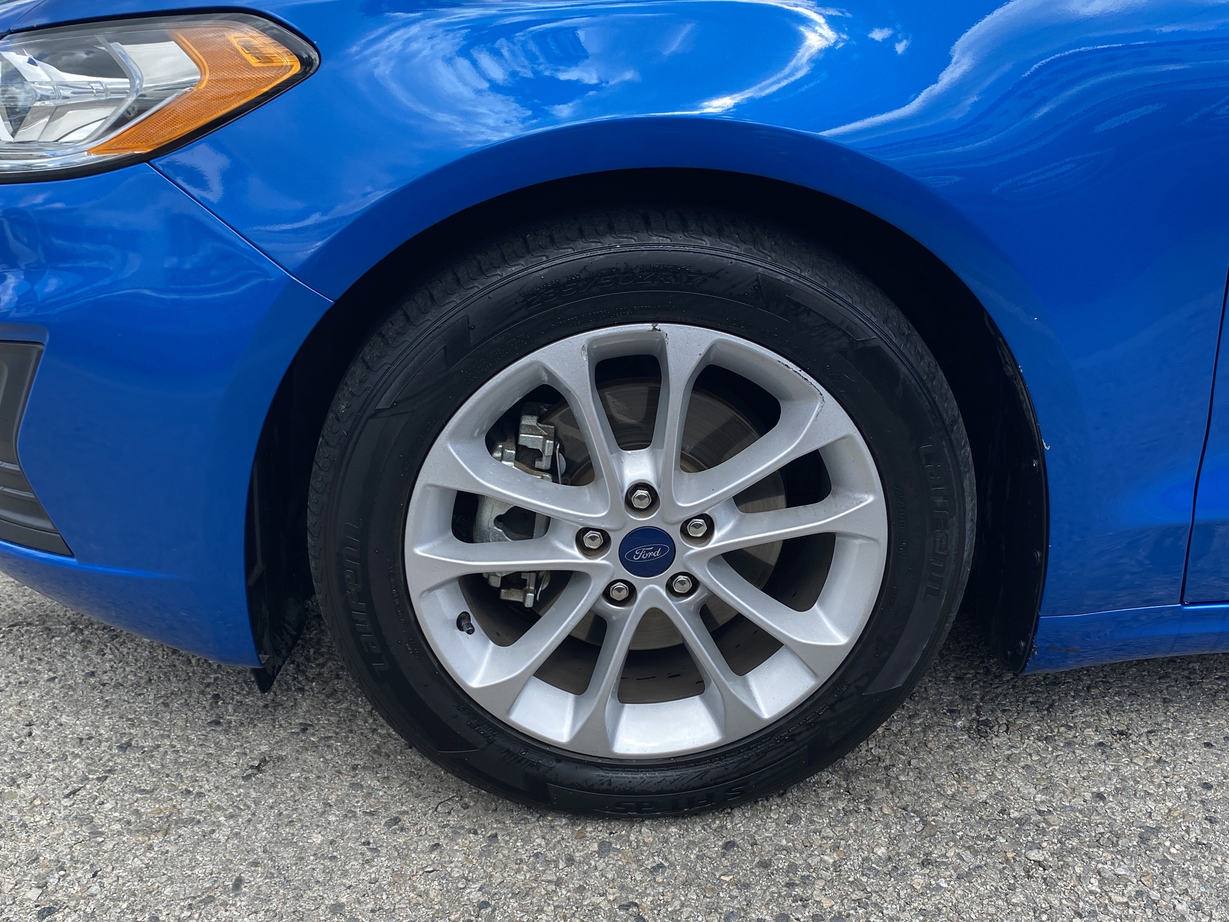 Used 2020 Ford Fusion SE FWD image 20