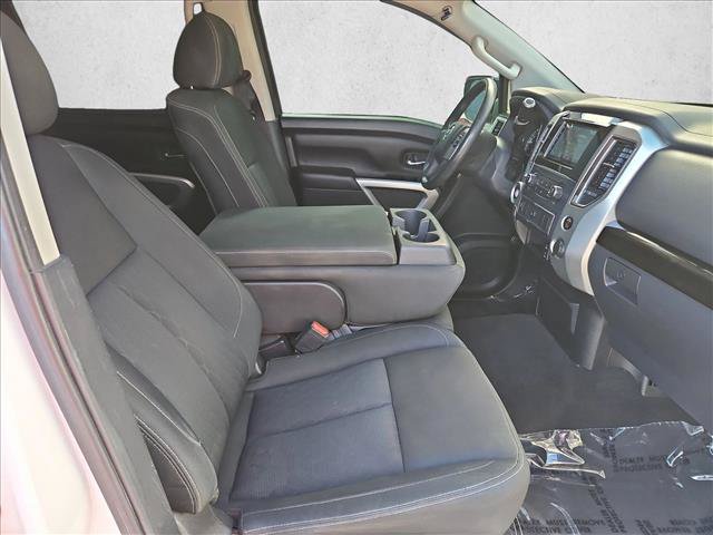 Used 2017 Nissan Titan SV RWD image 25