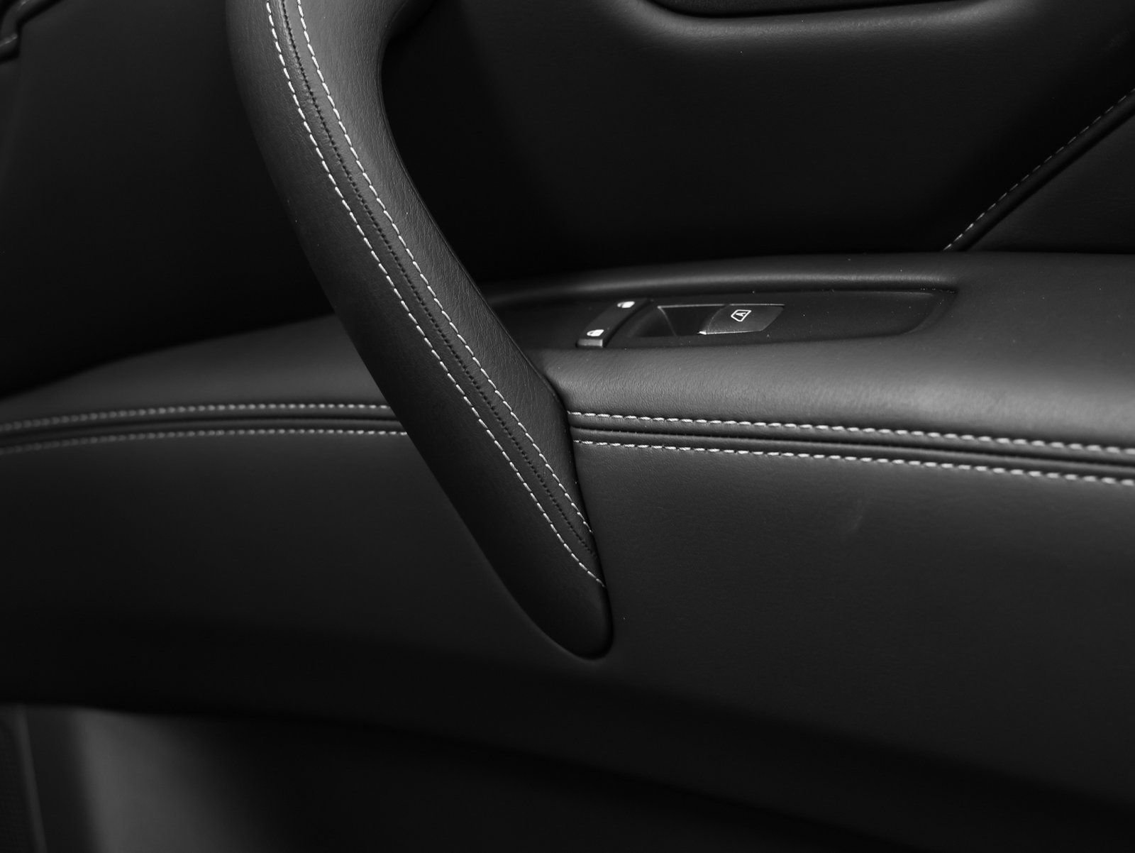 Used 2024 INFINITI QX80 Luxe w/ Cargo Package image 28