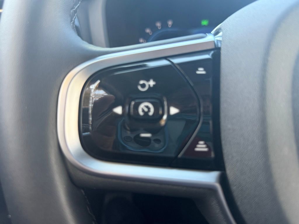 Used 2025 Volvo S60 T8 Plus w/ Climate Package image 27