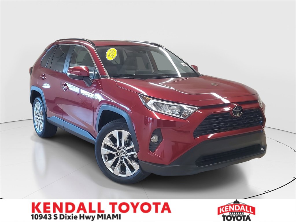 Used 2019 Toyota RAV4 XLE Premium image 1