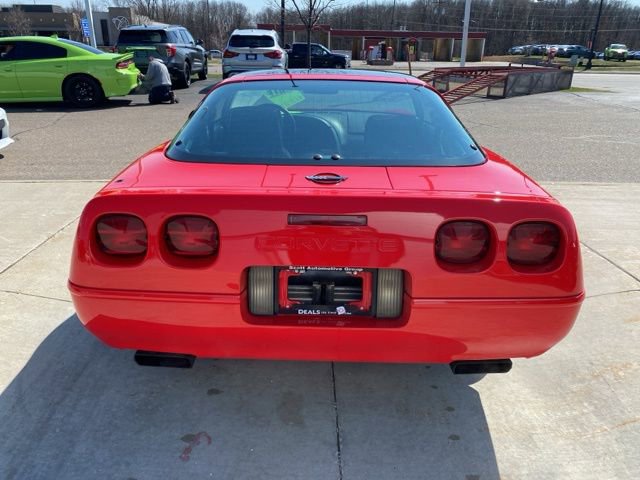 Used 1993 Chevrolet Corvette Coupe RWD image 4