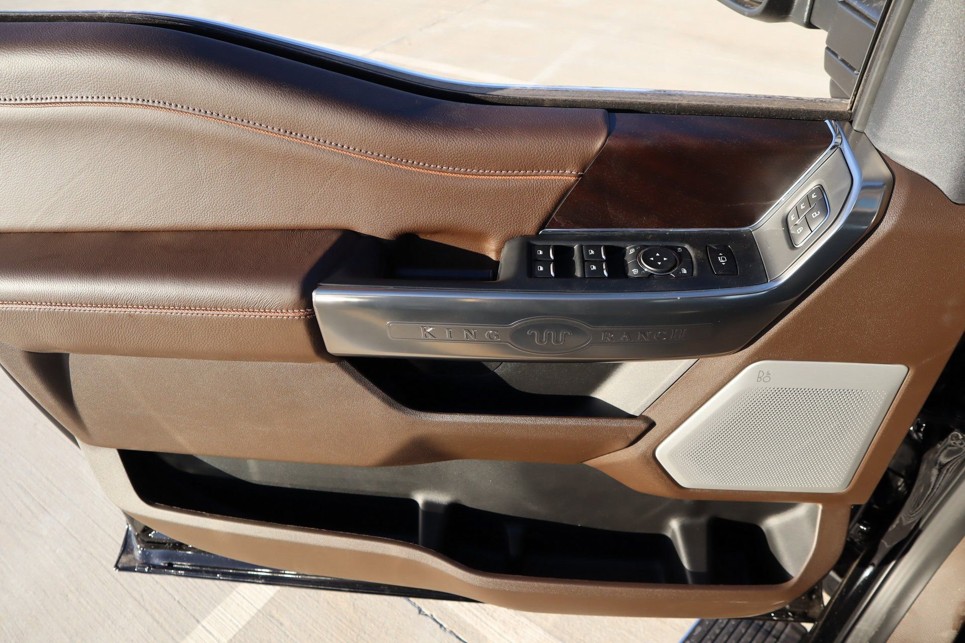 New 2026 Ford F350 King Ranch w/ Chrome Package image 18