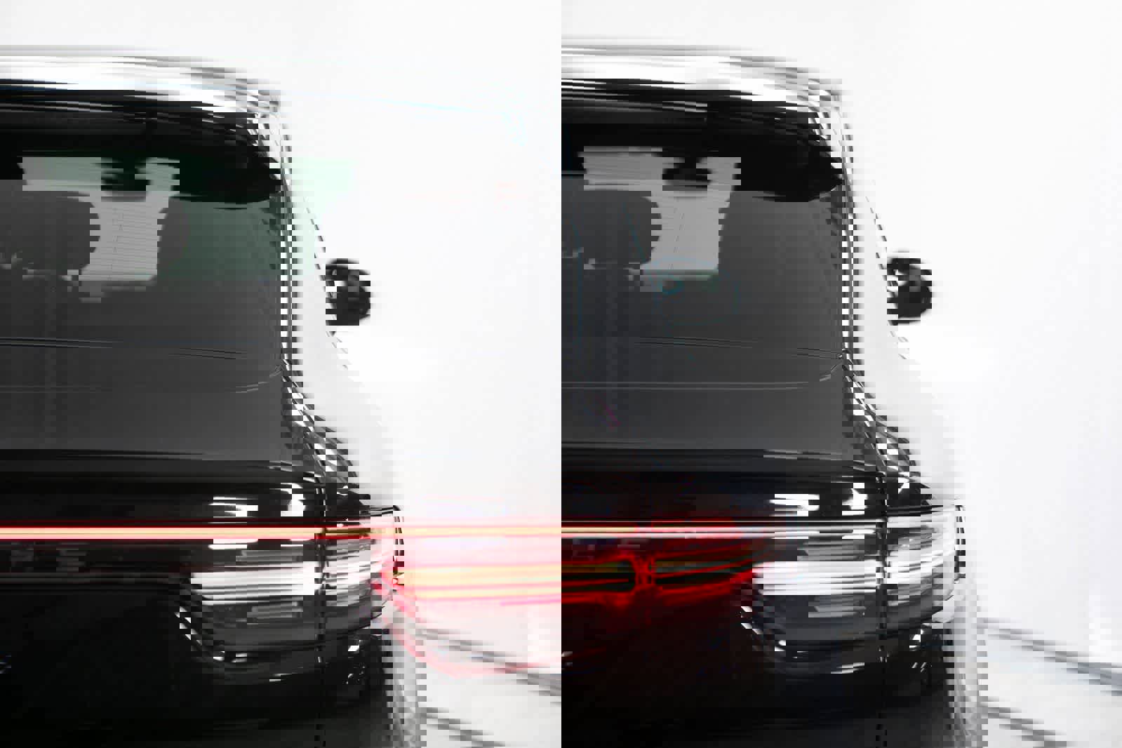 Certified 2023 Porsche Cayenne Turbo image 38