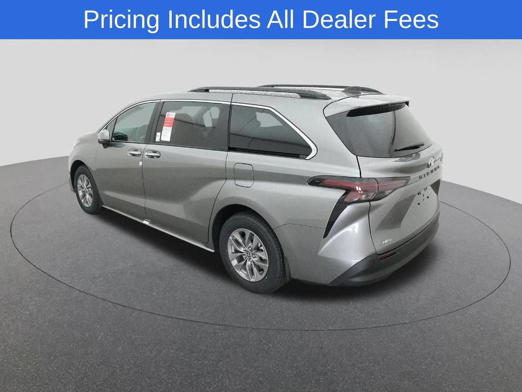 New 2026 Toyota Sienna XLE FWD image 5
