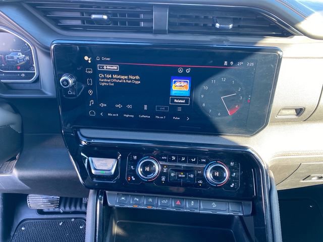 Used 2024 GMC Sierra 1500 AT4 image 11