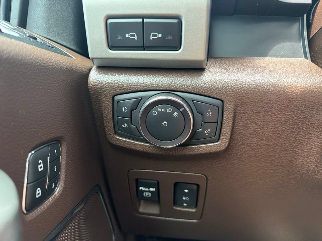Used 2019 Ford F150 King Ranch w/ Equipment Group 601A Luxury AWD/4WD image 50