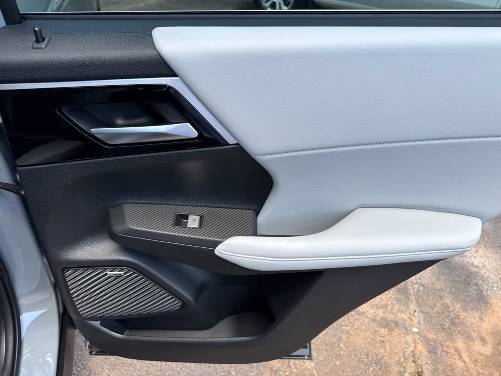 New 2026 Mitsubishi Outlander SE FWD image 39