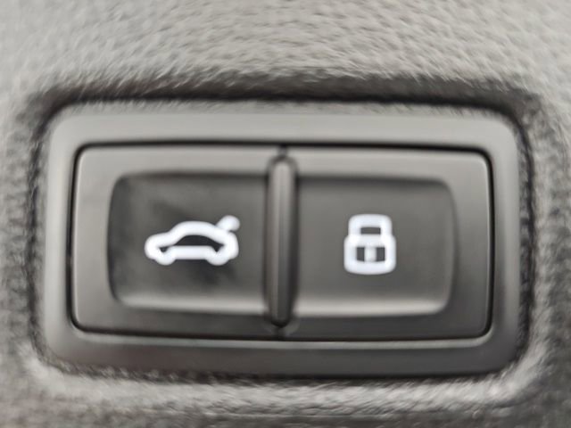 Used 2025 Audi Q7 3.0T Premium Plus image 35