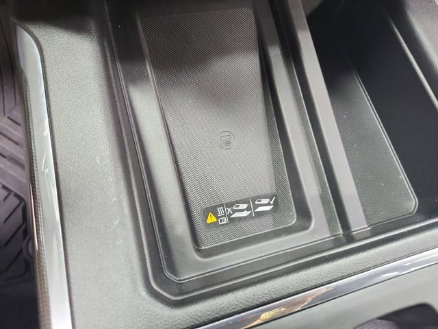 Used 2022 GMC Sierra 2500 AT4 w/ AT4 Preferred Package AWD/4WD image 32