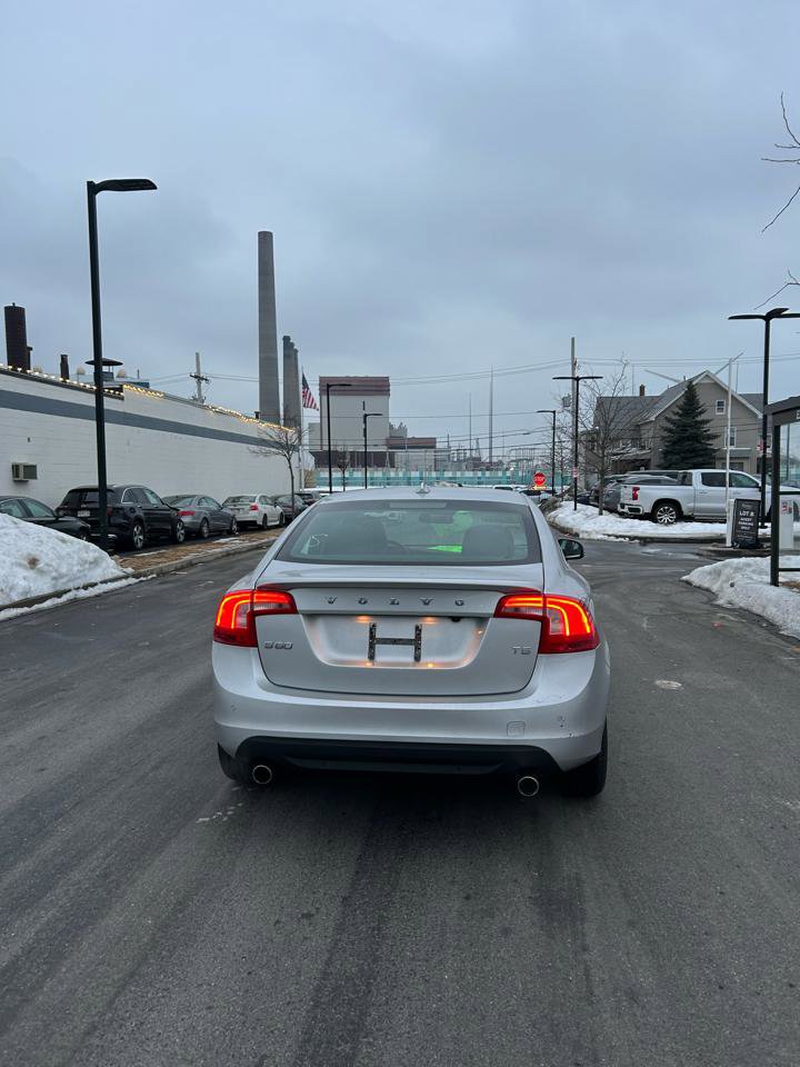 Used 2012 Volvo S60 T5 image 7