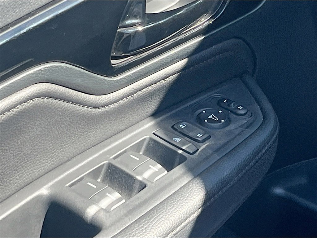 Used 2024 Honda Odyssey Touring image 18