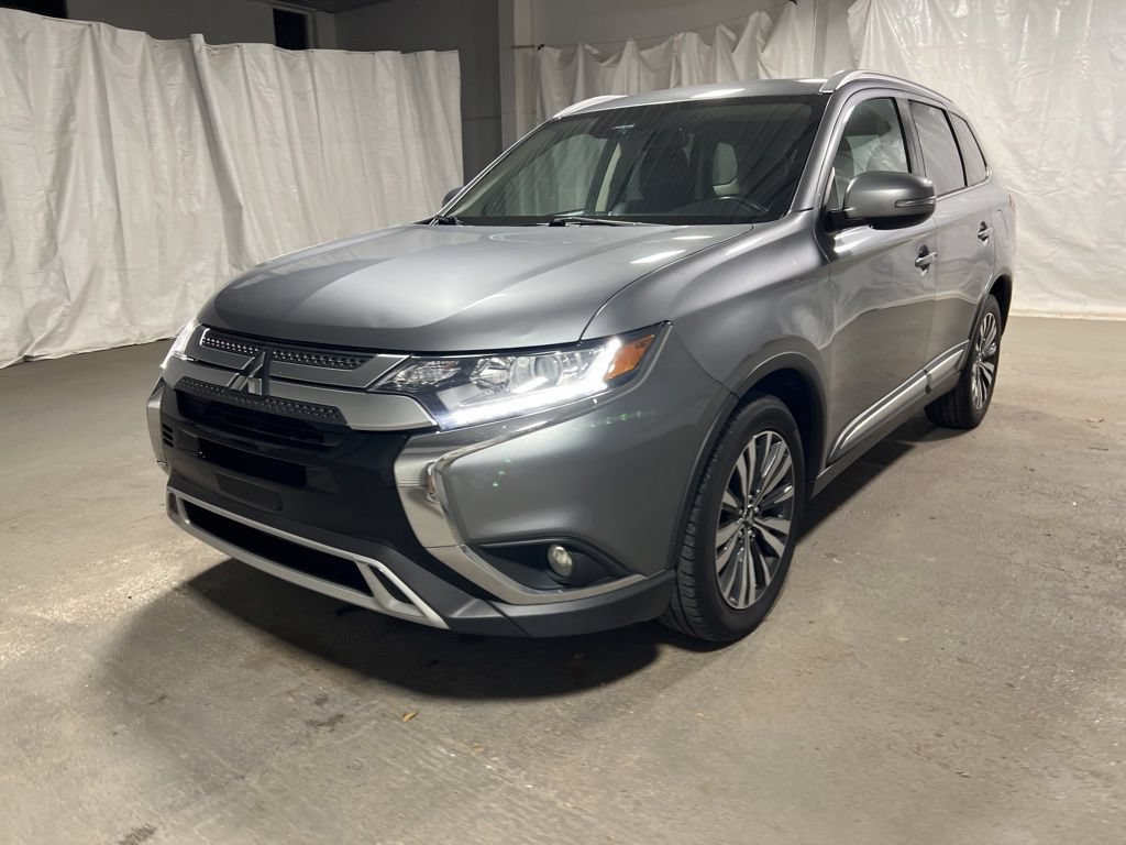 Used 2020 Mitsubishi Outlander SE FWD image 3