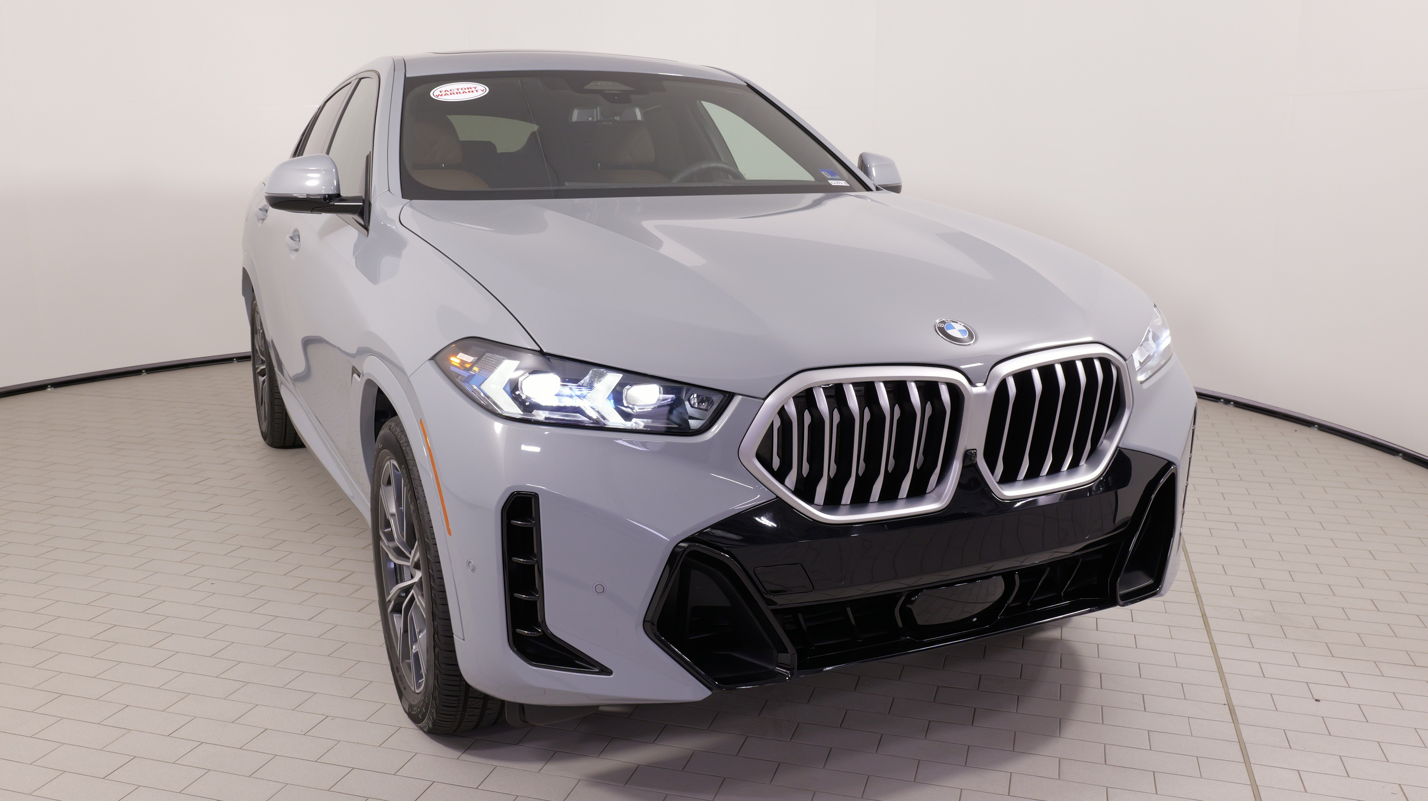 Used 2026 BMW X6 xDrive40i AWD/4WD image 5