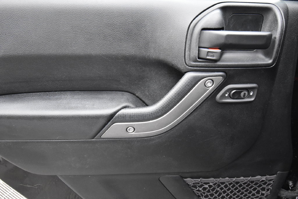 Used 2018 Jeep Wrangler Unlimited Sport AWD/4WD image 21