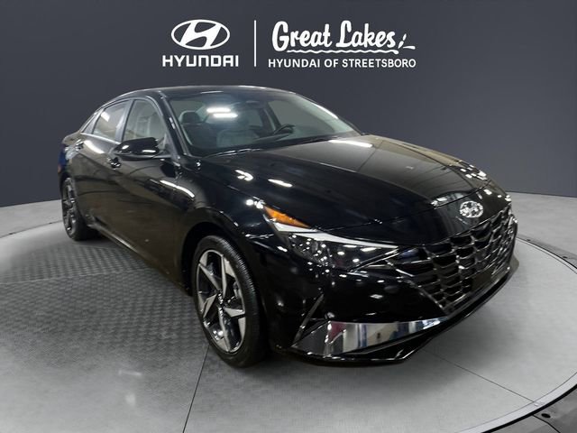 Used 2023 Hyundai Elantra Limited w/ Cargo Package image 8