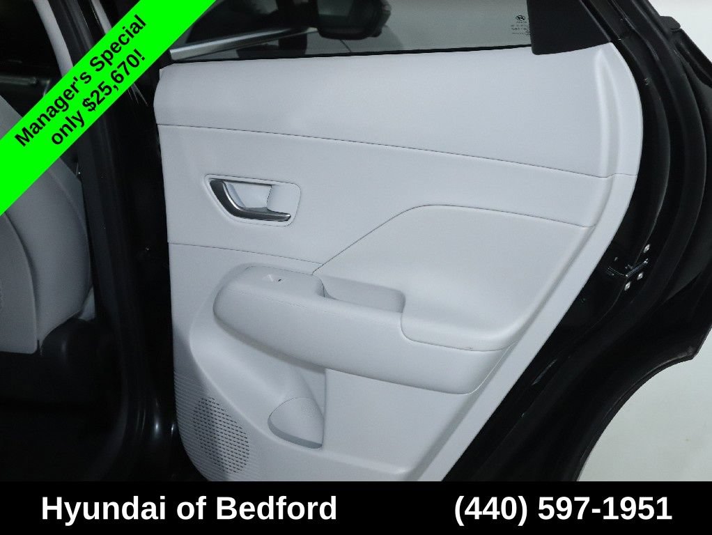 Used 2024 Hyundai Kona Limited AWD/4WD image 35