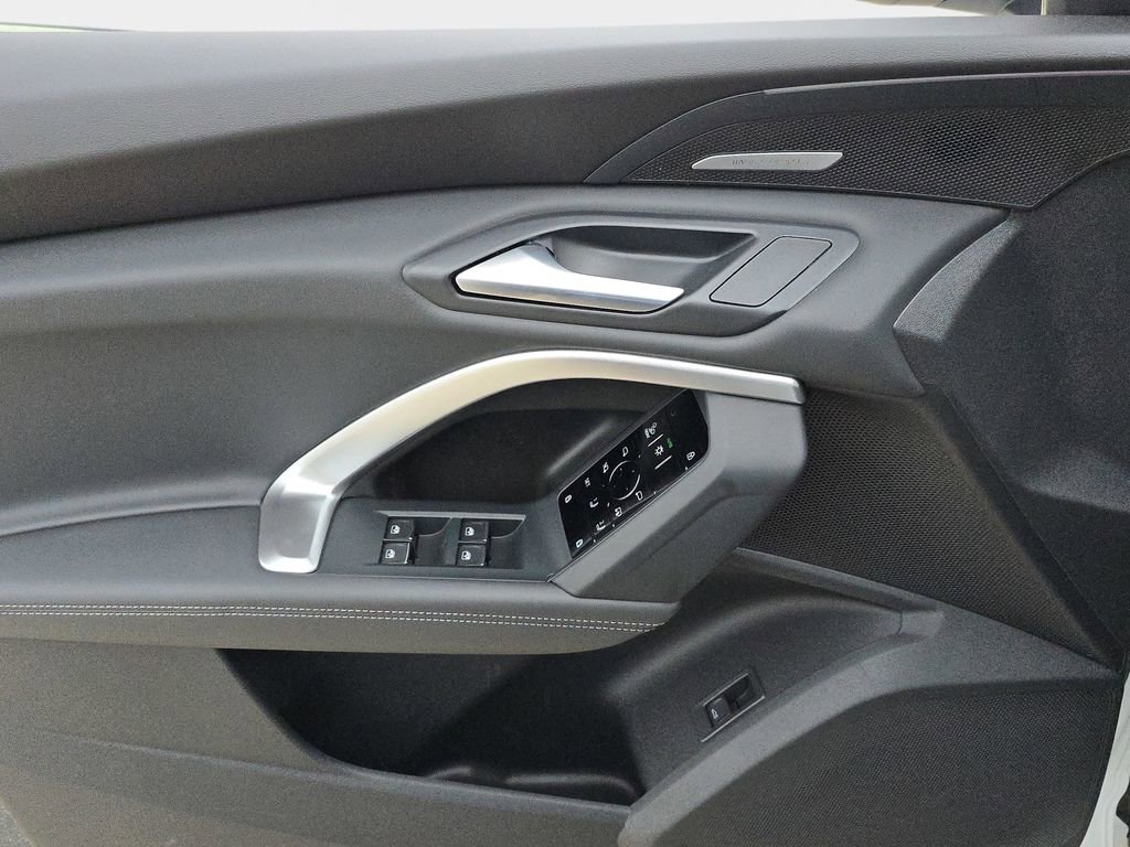 New 2026 Audi Q5 Premium Plus image 18