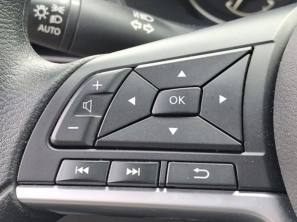 Used 2025 Nissan Altima 2.5 SV image 21