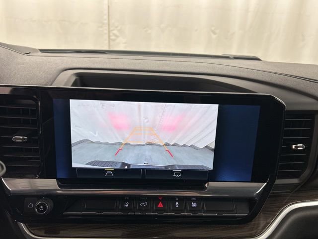 Used 2025 Chevrolet Silverado 2500 LT w/ Convenience Package image 18