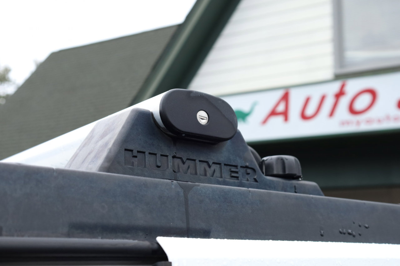 Used 2003 HUMMER H2 w/ Preferred Equipment Group image 45