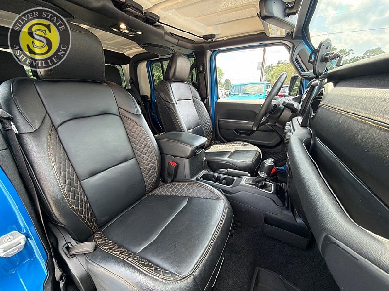Used 2023 Jeep Gladiator Overland AWD/4WD image 18