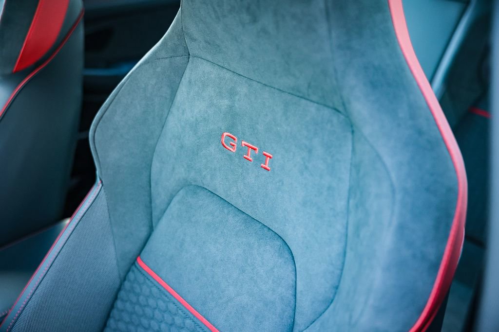 New 2026 Volkswagen GTI SE image 37