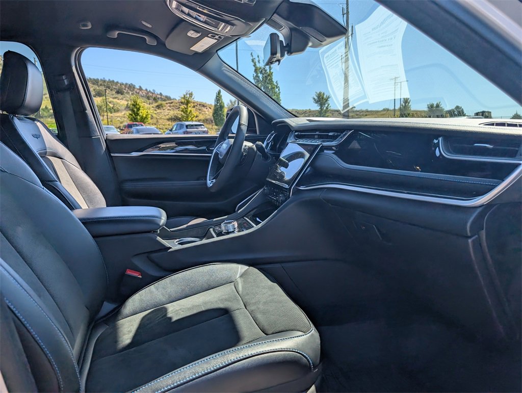 Used 2024 Jeep Grand Cherokee Trailhawk w/ Advanced Protech Group II image 19