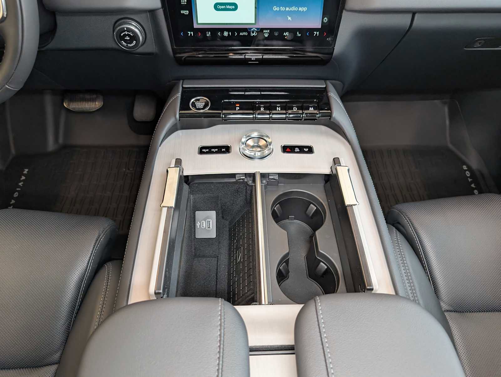 New 2025 Lincoln Navigator Reserve w/ Jet Appearance Package image 11