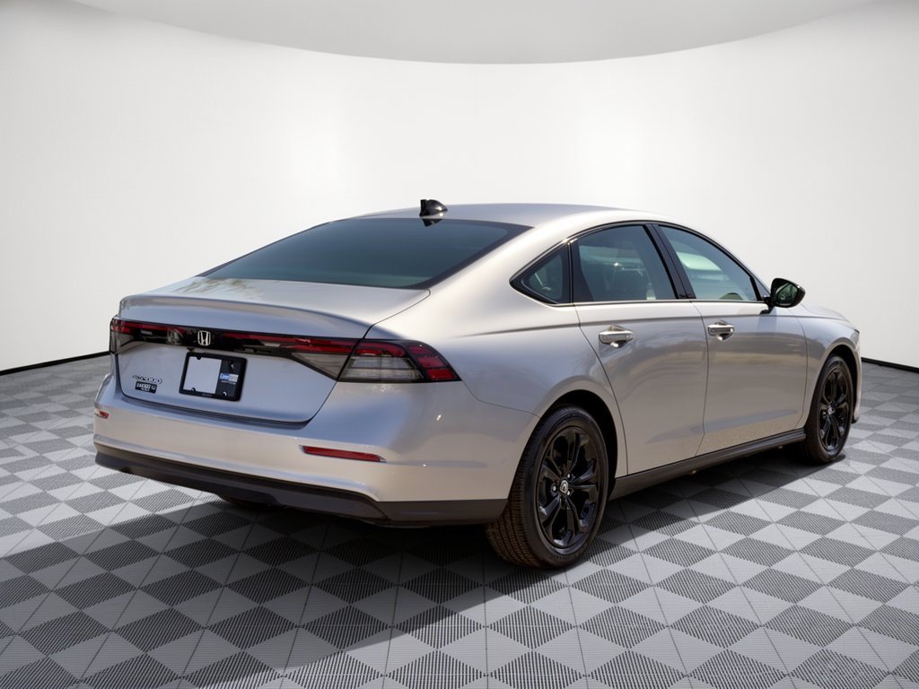 Certified 2025 Honda Accord SE image 9