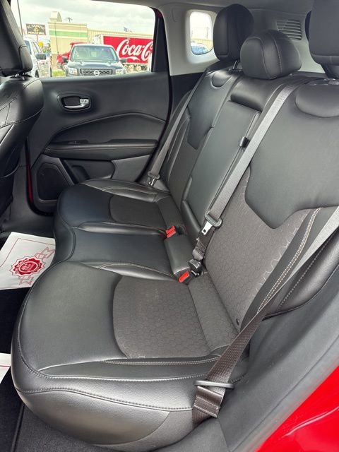 Used 2021 Jeep Compass Latitude image 12