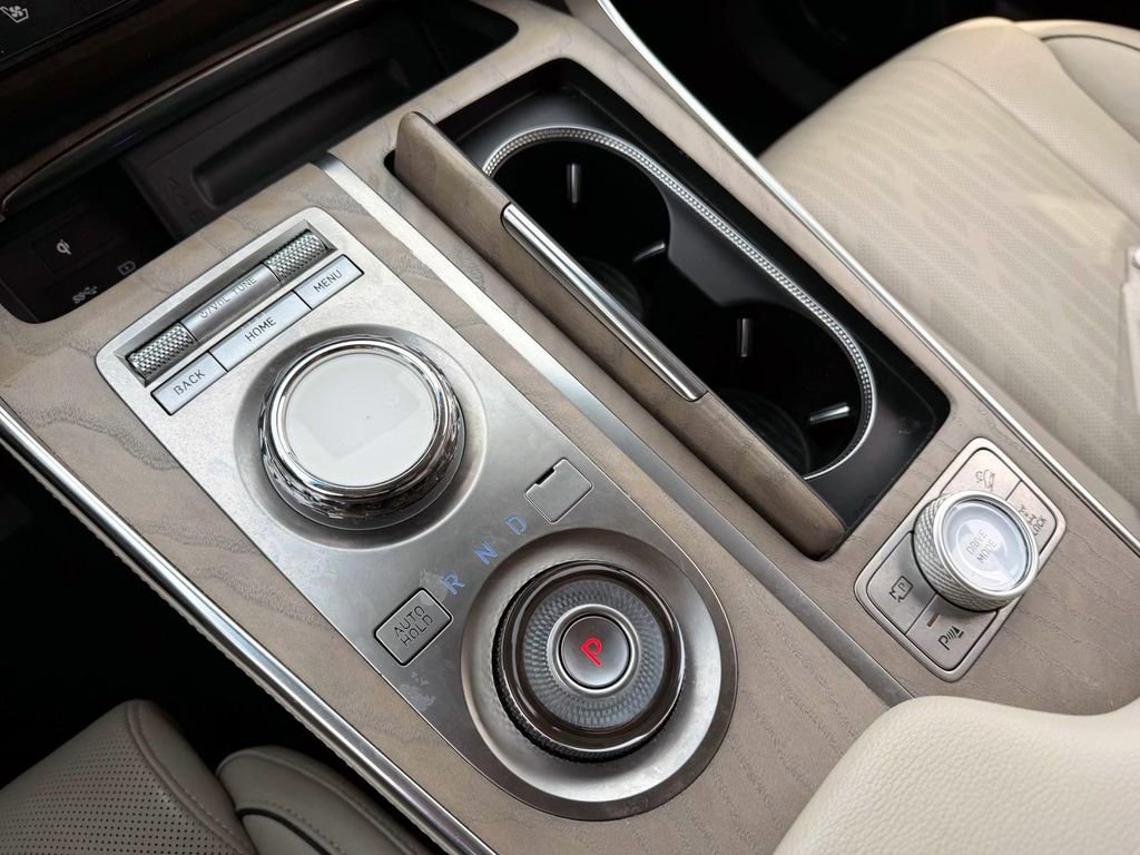 Used 2023 Genesis GV80 2.5T w/ Prestige 20" Package image 22