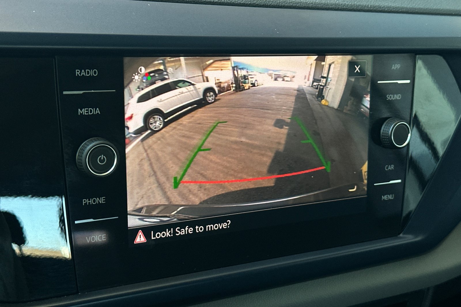 Used 2023 Volkswagen Taos SE FWD image 19